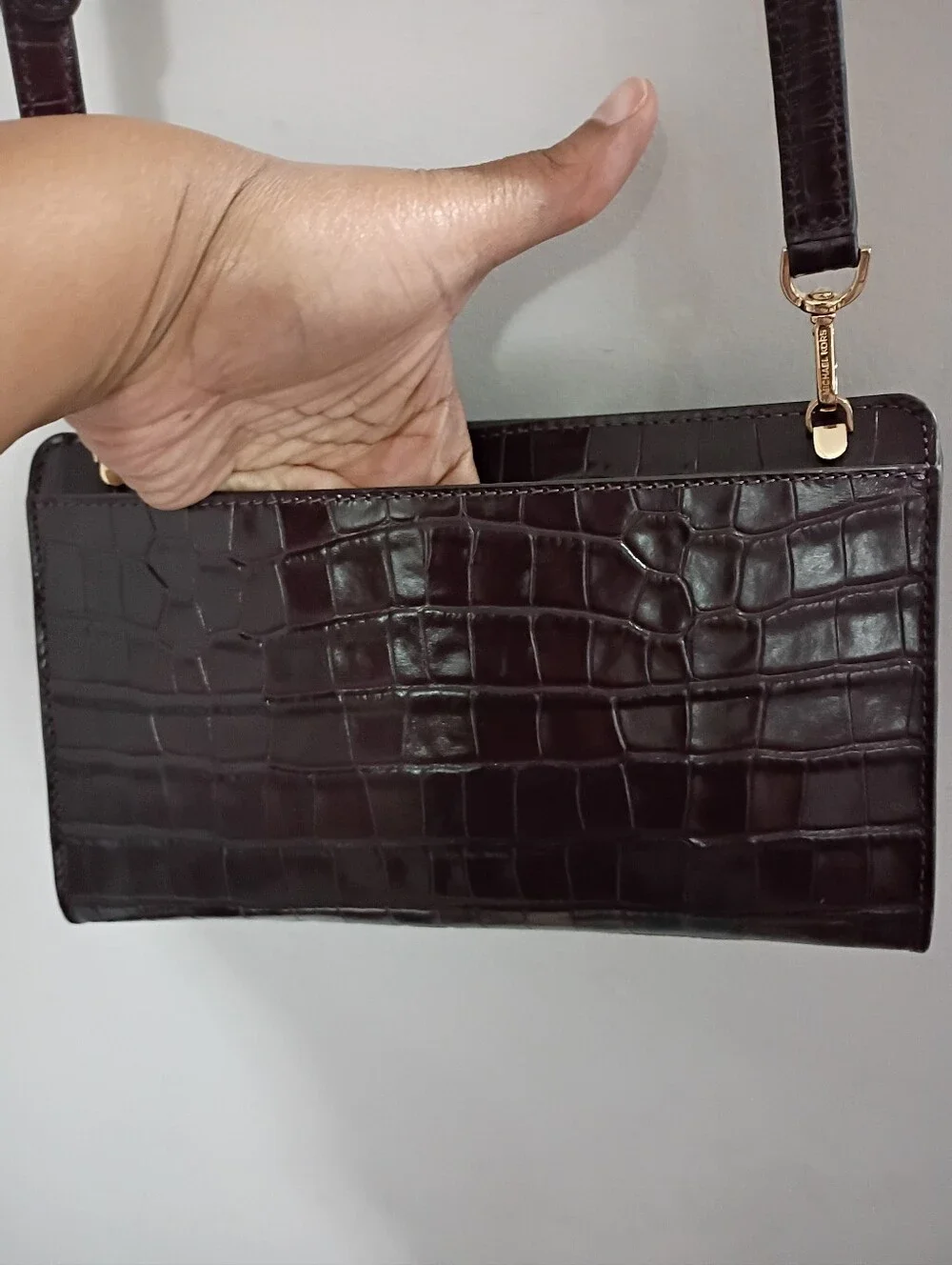 Michael Kors, NWOT, Women's, Crossbody Bag, Color Burgundy, Snap Closure